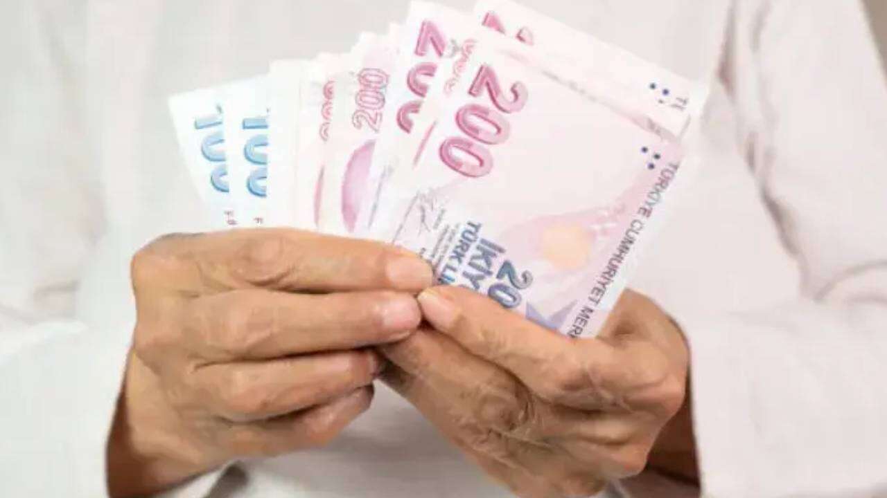 EYT'yi 1 günle kaçıranlara müjde: Bakanlık ile görüşüldü, kademeli emekliliğin Meclis'e geleceği tarihi duyurdu! 6
